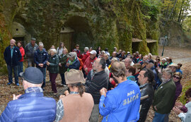 Besuchergruppe in der Kellergröppe